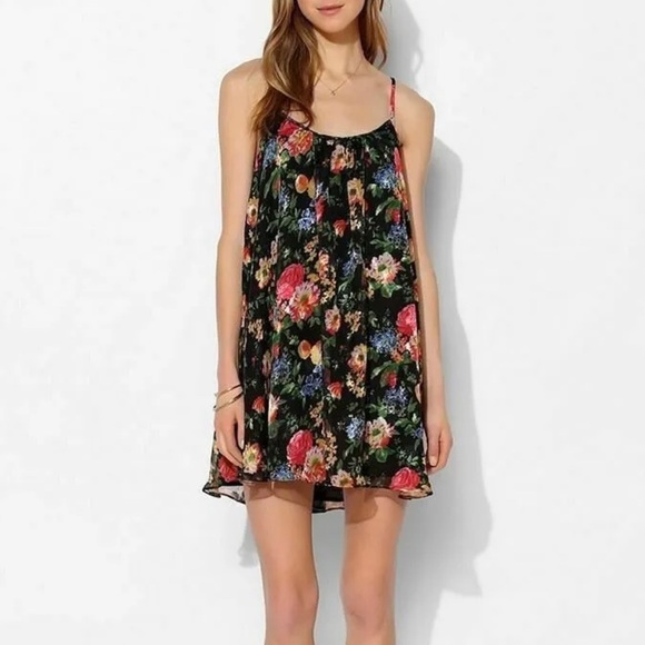 Pins & Needles Dresses Pins Needles Floral Slip Dress Size Medium Urban Outfitters Lined